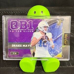 Drake Maye QB1 On The Clock Rookie card